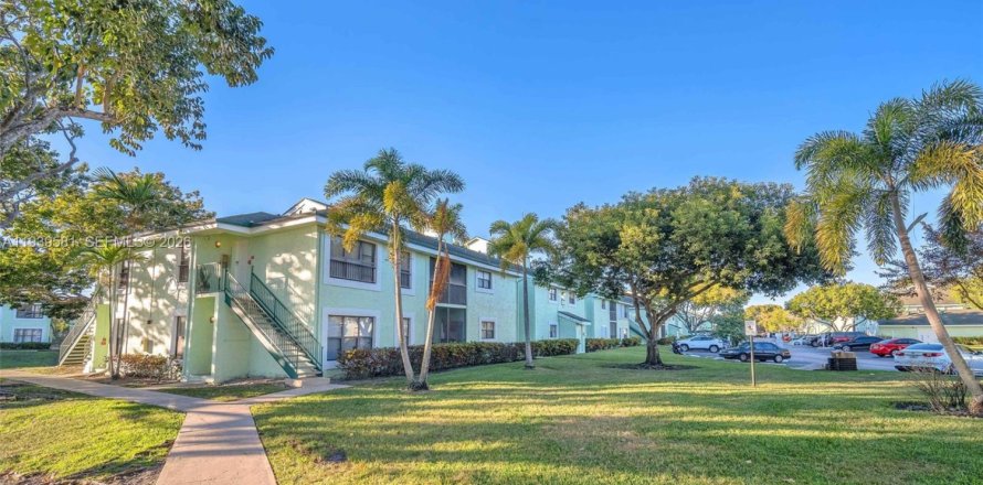 Condo à Sunrise, Floride, 2 chambres  № 1997595