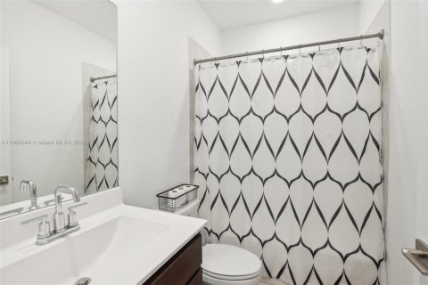 Townhouse in Homestead, Florida 3 bedrooms, 159.05 sq.m. № 1893282 - photo 28