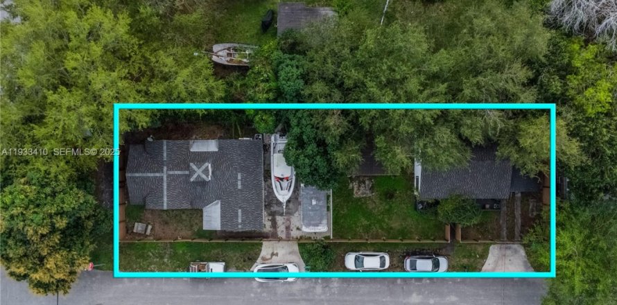 Commercial property in Miami, Florida 195.93 sq.m. № 1992622