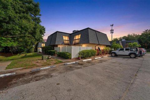 Купить таунхаус в Тампа, Флорида 4 комнаты, 120.96м2, № 2097023 - фото 19