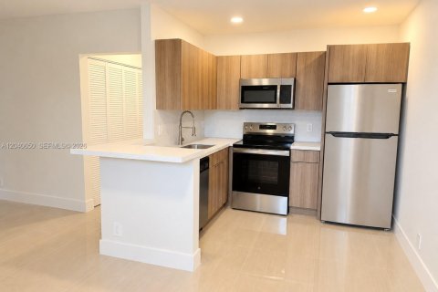 Copropriété à louer à Coral Springs, Floride: 2 chambres, 79.9 m2 № 2087889 - photo 5