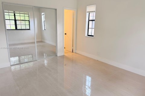 Copropriété à louer à Coral Springs, Floride: 2 chambres, 79.9 m2 № 2087889 - photo 9