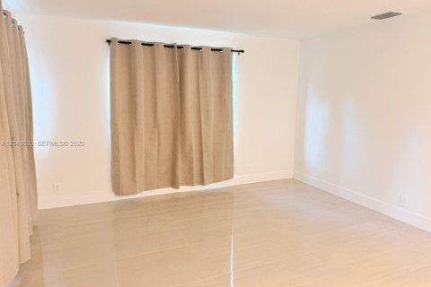 Copropriété à louer à Coral Springs, Floride: 2 chambres, 79.9 m2 № 2087889 - photo 6