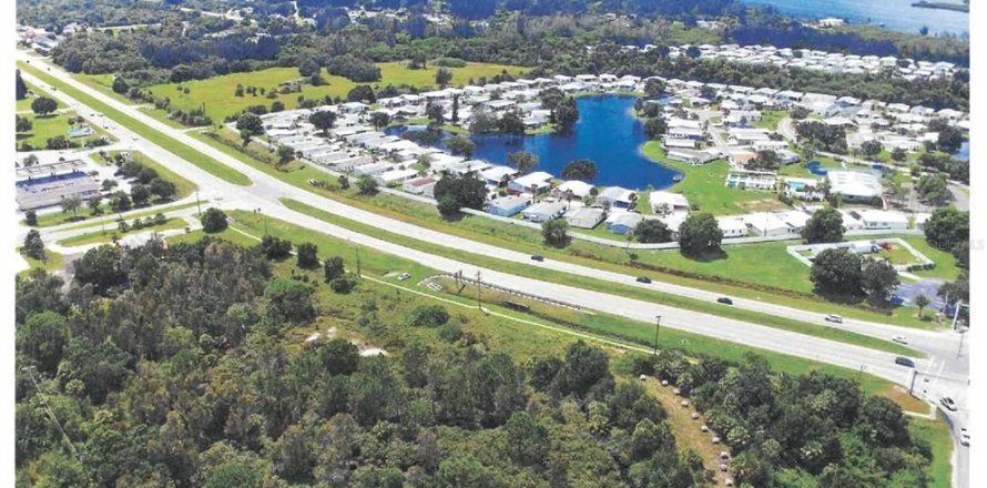 Land in Punta Gorda, Florida № 2229931