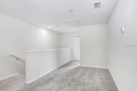 Townhouse in Seffner, Florida 3 bedrooms, 163.14 sq.m. № 1626492 - photo 11