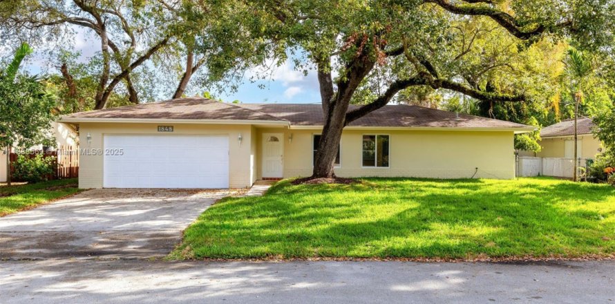 Villa ou maison à Fort Lauderdale, Floride 3 chambres, 140.47 m2 № 1830566