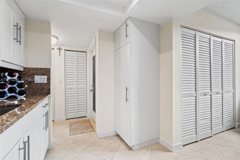 Condominio en venta en Margate, Florida, 2 dormitorios, 92.9 m2 № 2034402 - foto 8