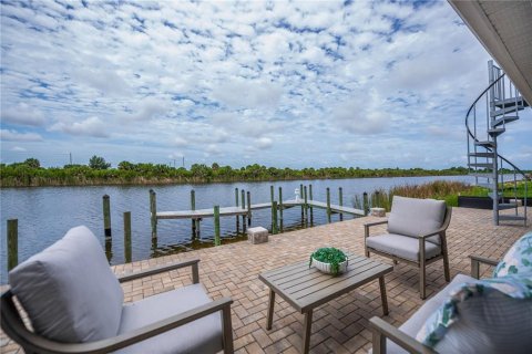 Villa ou maison à vendre à Port Charlotte, Floride: 3 chambres, 150.69 m2 № 2229109 - photo 7