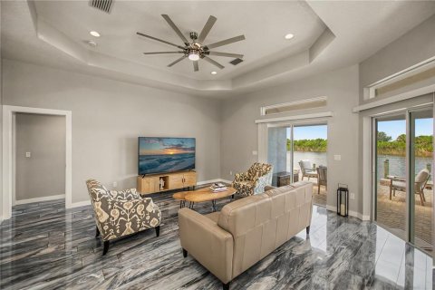 Villa ou maison à vendre à Port Charlotte, Floride: 3 chambres, 150.69 m2 № 2229109 - photo 15