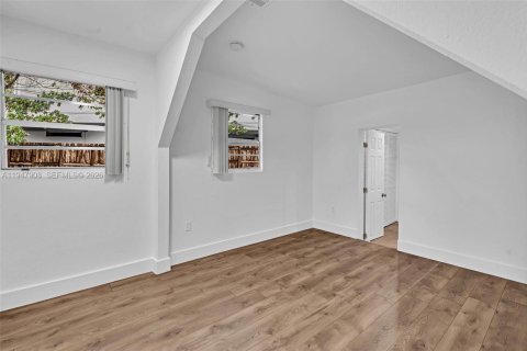 Villa ou maison à vendre à Miami, Floride: 3 chambres № 2005275 - photo 26