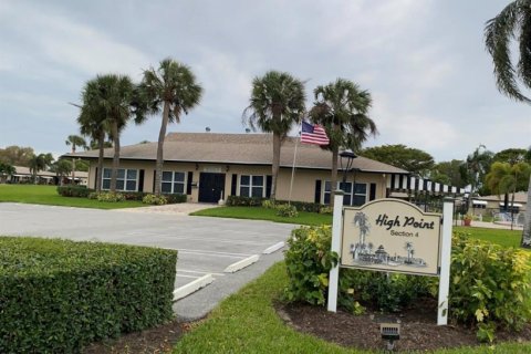 Condo in Delray Beach, Florida, 1 bedroom  № 991676 - photo 1