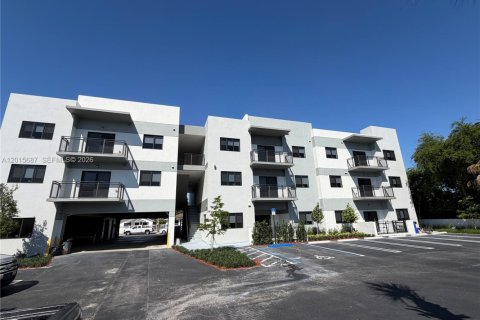 Villa ou maison à Miami, Floride 2 chambres, 92.16 m2 № 2084846