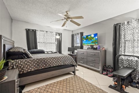 House in Venice, Florida 2 bedrooms, 176.51 sq.m. № 1792702 - photo 8