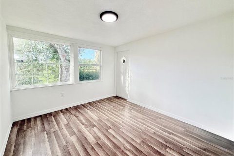 House in Ruskin, Florida 3 bedrooms, 119.01 sq.m. № 2431139 - photo 19