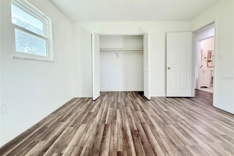 House in Ruskin, Florida 3 bedrooms, 119.01 sq.m. № 2431139 - photo 23