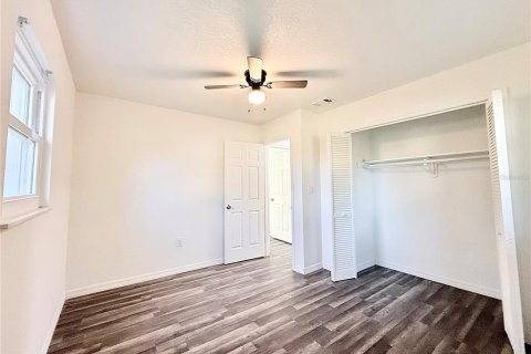 House in Ruskin, Florida 3 bedrooms, 119.01 sq.m. № 2431139 - photo 21