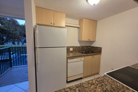 Copropriété à louer à Miami, Floride: 1 chambre, 61.32 m2 № 1975450 - photo 3