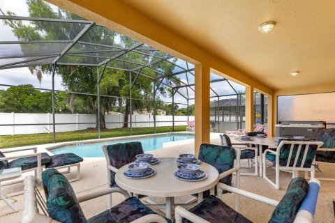 House in Kissimmee, Florida 6 bedrooms, 267.65 sq.m. № 2229285 - photo 7