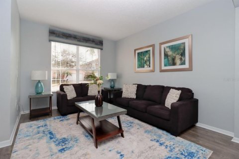 House in Kissimmee, Florida 6 bedrooms, 267.65 sq.m. № 2229285 - photo 10