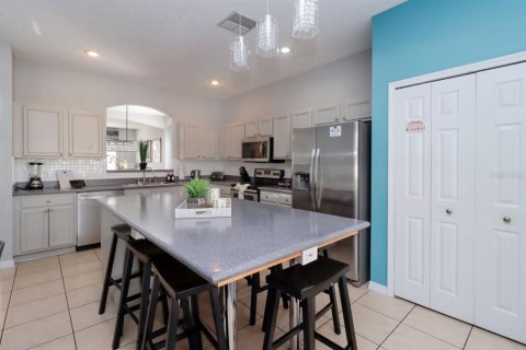 House in Kissimmee, Florida 6 bedrooms, 267.65 sq.m. № 2229285 - photo 17