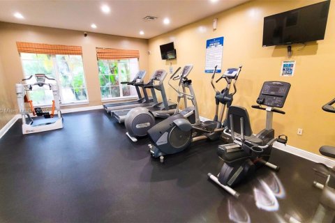 Condo in Miramar, Florida, 2 bedrooms  № 1967679 - photo 27