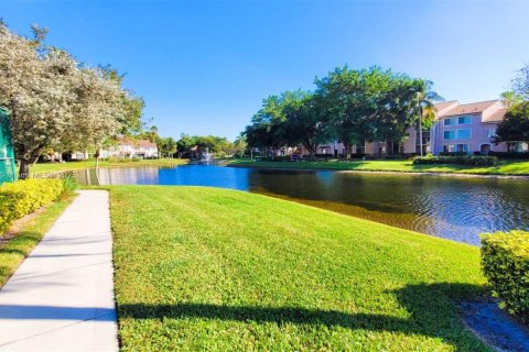 Condo in Miramar, Florida, 2 bedrooms  № 1967679 - photo 19