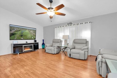Villa ou maison à vendre à Spring Hill, Floride: 2 chambres, 166.11 m2 № 2211650 - photo 20