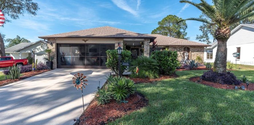 Villa ou maison à Spring Hill, Floride 2 chambres, 166.11 m2 № 2211650