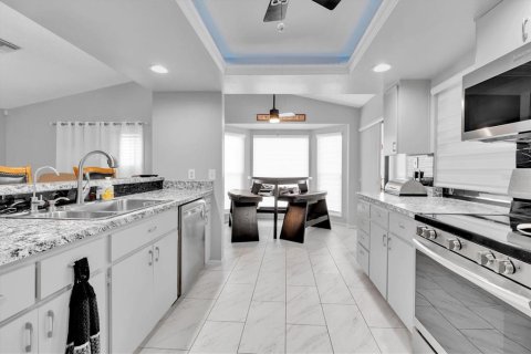 Villa ou maison à vendre à Spring Hill, Floride: 2 chambres, 166.11 m2 № 2211650 - photo 15