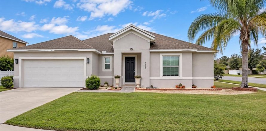 Villa ou maison à Haines City, Floride 4 chambres, 182 m2 № 2429186