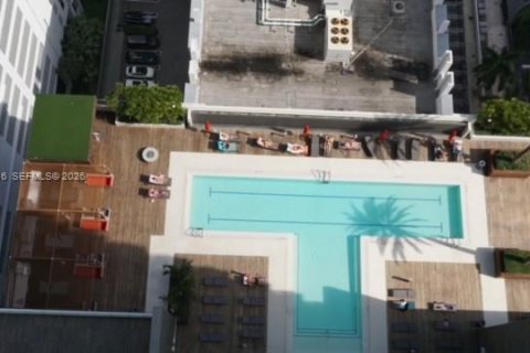 Condo in Miami, Florida, 1 bedroom  № 2002572 - photo 17