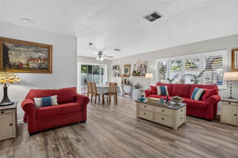 Villa ou maison à vendre à Seminole, Floride: 4 chambres, 156.45 m2 № 2413972 - photo 19