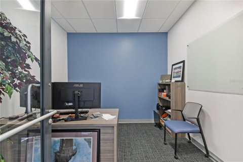 Commercial property in Jacksonville, Florida № 1518839 - photo 28