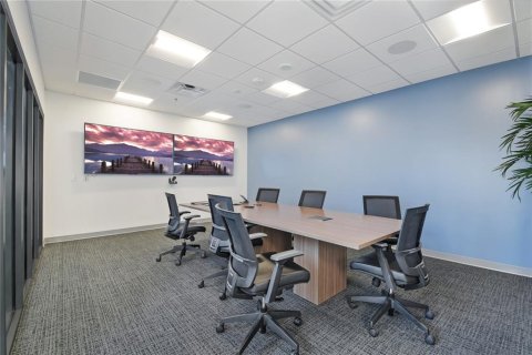 Commercial property in Jacksonville, Florida № 1518839 - photo 4