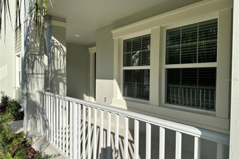Townhouse in Wesley Chapel, Florida 3 bedrooms, 203.64 sq.m. № 1917412 - photo 7
