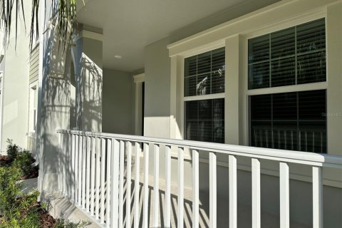 Townhouse in Wesley Chapel, Florida 3 bedrooms, 203.64 sq.m. № 1917412 - photo 5
