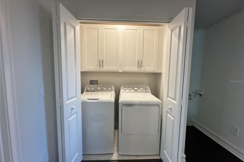 Townhouse in Wesley Chapel, Florida 3 bedrooms, 203.64 sq.m. № 1917412 - photo 27