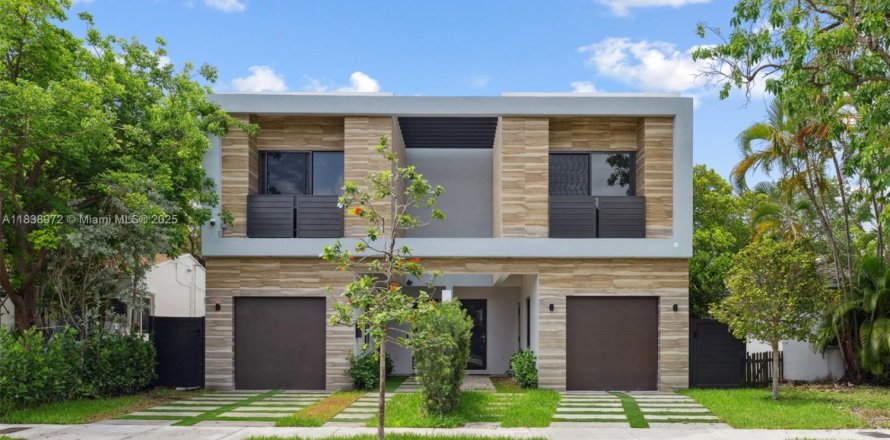 House in Miami, Florida 4 bedrooms, 264.77 sq.m. № 1888811