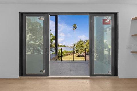Casa en venta en Clearwater, Florida, 4 dormitorios, 316.8 m2 № 1510254 - foto 22