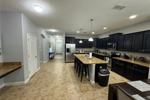 Casa en alquiler en Kissimmee, Florida, 6 dormitorios, 305.74 m2 № 1376408 - foto 7