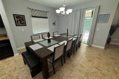Casa en alquiler en Kissimmee, Florida, 6 dormitorios, 305.74 m2 № 1376408 - foto 9