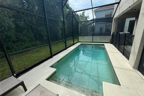 Casa en alquiler en Kissimmee, Florida, 6 dormitorios, 305.74 m2 № 1376408 - foto 2