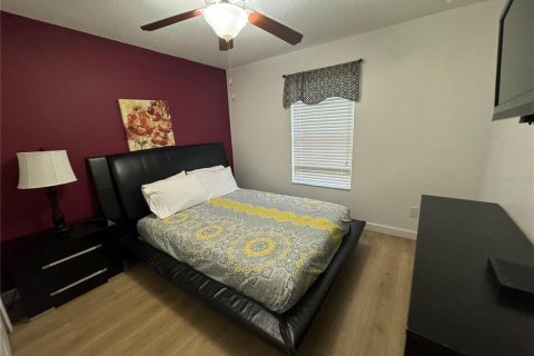 Casa en alquiler en Kissimmee, Florida, 6 dormitorios, 305.74 m2 № 1376408 - foto 27