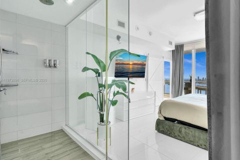 Copropriété à louer à Miami, Floride: 3 chambres, 158.68 m2 № 2190805 - photo 23