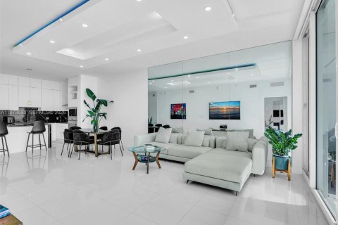 Copropriété à louer à Miami, Floride: 3 chambres, 158.68 m2 № 2190805 - photo 19