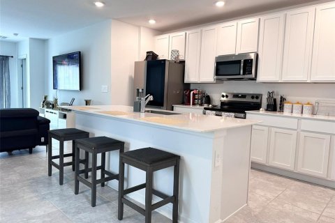 House in Kissimmee, Florida 5 bedrooms, 221.85 sq.m. № 1580973 - photo 3