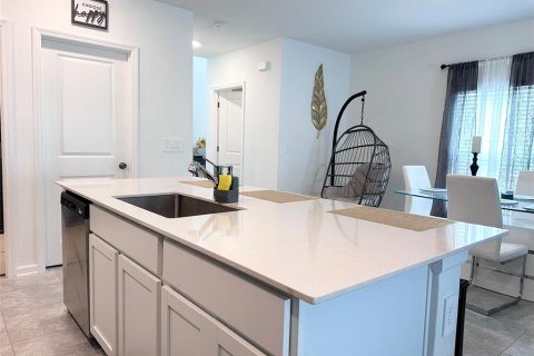 House in Kissimmee, Florida 5 bedrooms, 221.85 sq.m. № 1580973 - photo 6