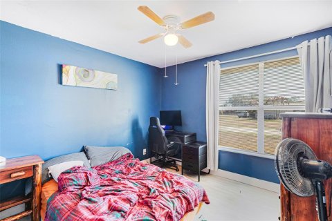 House in Lehigh Acres, Florida 5 bedrooms, 134.15 sq.m. № 2099547 - photo 22