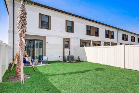 Touwnhouse à louer à Lakewood Ranch, Floride: 4 chambres, 171.68 m2 № 1590614 - photo 25