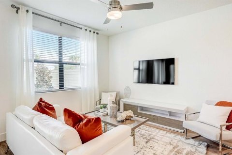 Touwnhouse à louer à Lakewood Ranch, Floride: 4 chambres, 171.68 m2 № 1590614 - photo 21